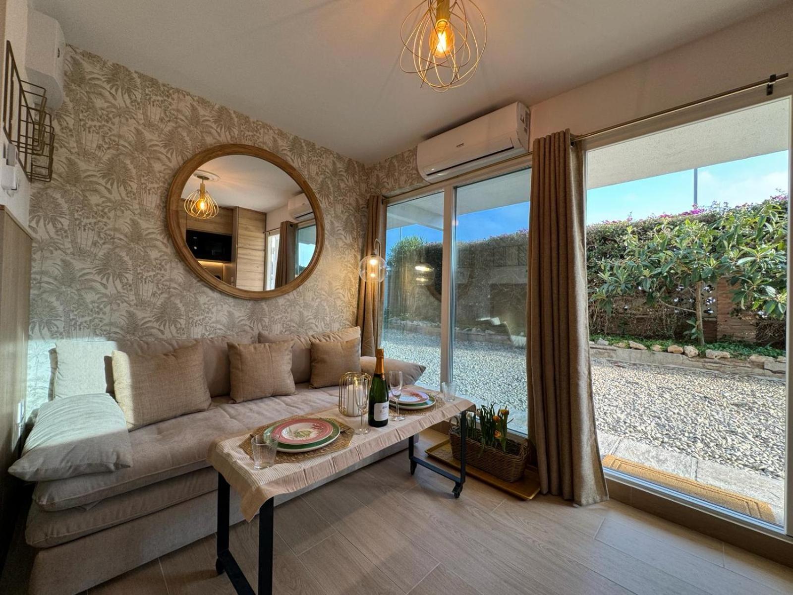 Ferienwohnung The Mini Castelldefels Exterior foto